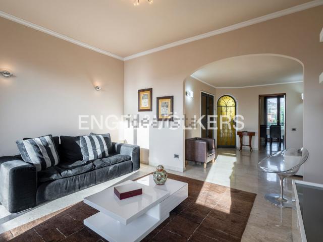 Appartamento in affitto di 160 m² in Via Giovanni Pascoli