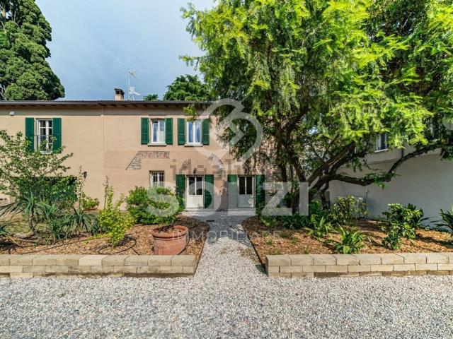 Appartamento in affitto di 160 m² in Via Guglielmo Marconi