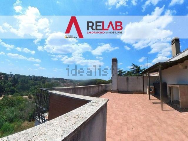 Appartamento in affitto di 160 m² in Via dei Gonzaga, 203