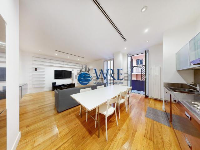 Appartamento in affitto di 160 m² in Via dei Greci