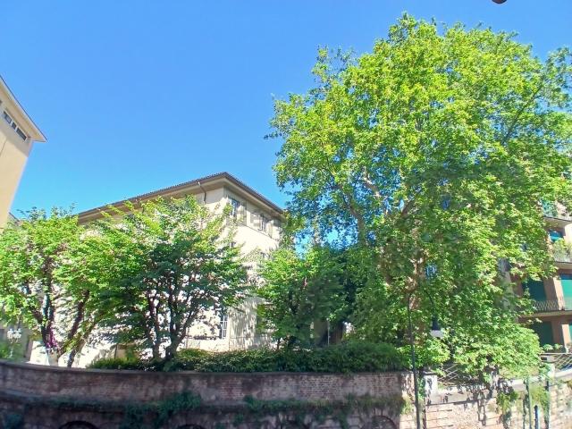 Appartamento in affitto di 160 m² in Via Matteo Pescatore, 2