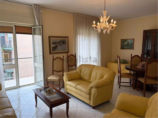 Appartamento in affitto di 160 m² in Via Sebastiano Olivieri