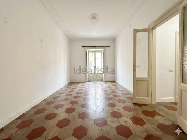 Appartamento in affitto di 160 m² in Via Paolo Emilio
