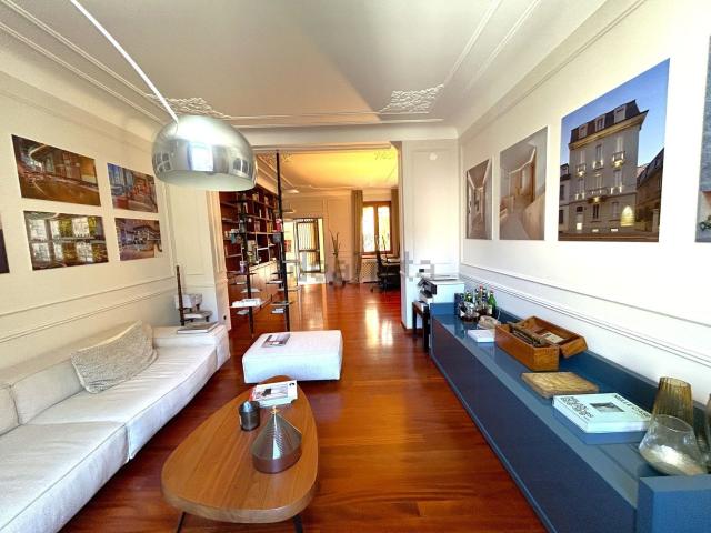 Appartamento in affitto di 160 m² in Via Raffaello Sanzio, 8