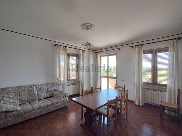 Appartamento in affitto di 160 m² in Via Riva Tarugo, 9