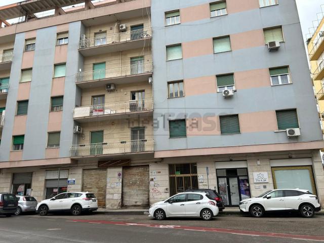 Appartamento in affitto di 160 m² in Viale Trieste, 108