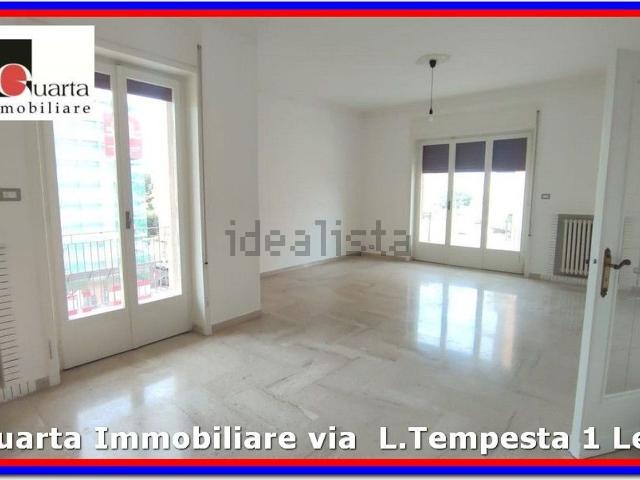 Appartamento in affitto di 160 m² in Viale G. Leopardi, 162
