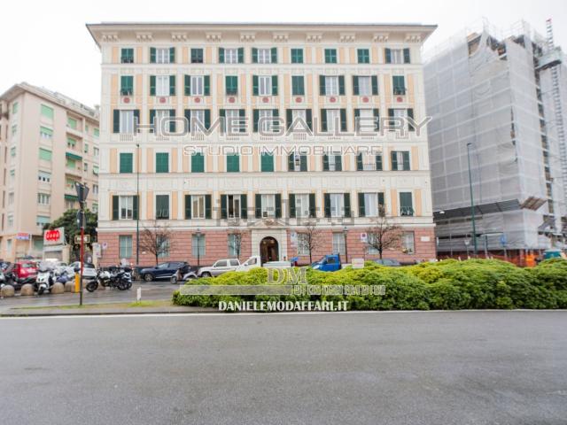 Appartamento in affitto di 160 m² in Piazza Galeazzo Alessi