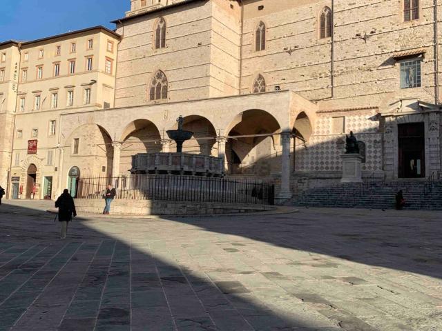 Appartamento in affitto di 160 m² in Piazza IV Novembre, 36