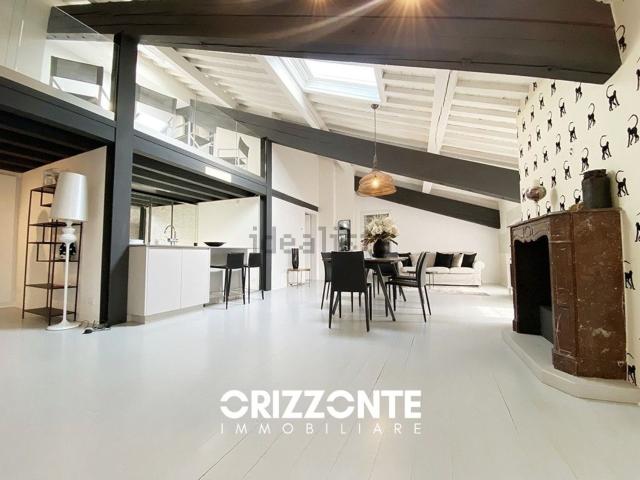 Appartamento in affitto di 161 m² in Piazza Libertà