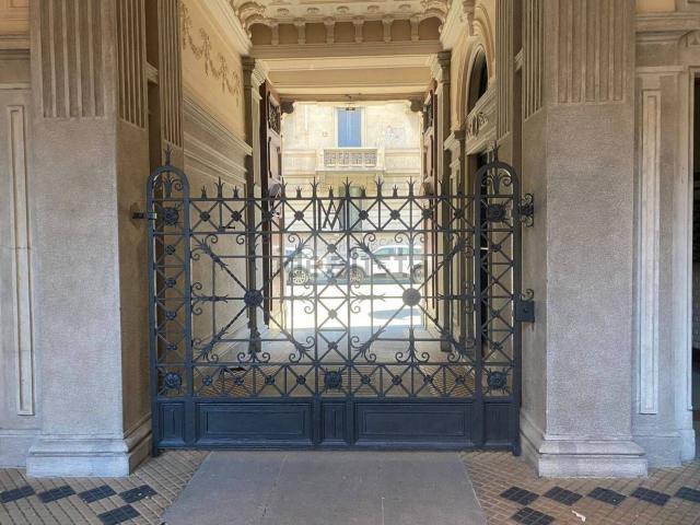 Appartamento in affitto di 162 m² in Via Spartaco, 11