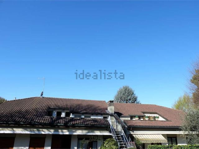 Appartamento in affitto di 162 m² in Strada Val San Martino, 81