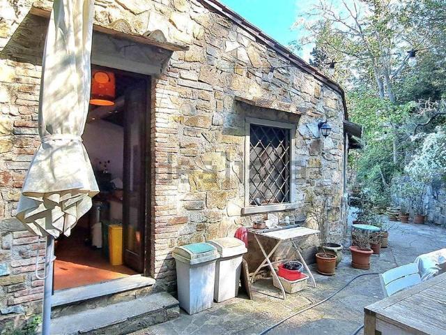 Appartamento in affitto di 163 m² in Via 1° Settembre