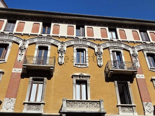 Appartamento in affitto di 163 m² in Via Ciro Menotti