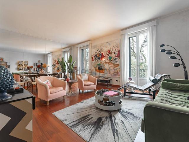 Appartamento in affitto di 163 m² in Via Domenichino, 47
