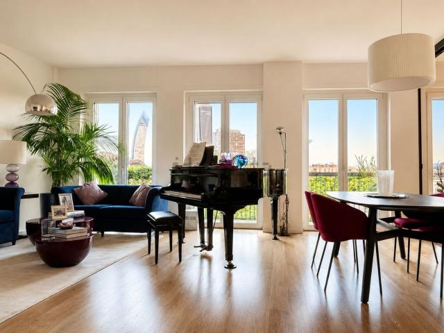Appartamento in affitto di 163 m² in Via Paolo Uccello, 12