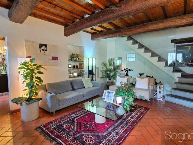 Appartamento in affitto di 164 m² in Via Faentina, 47