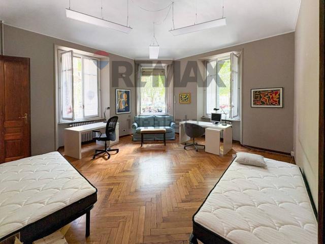 Appartamento in affitto di 164 m² in Corso Francia, 32