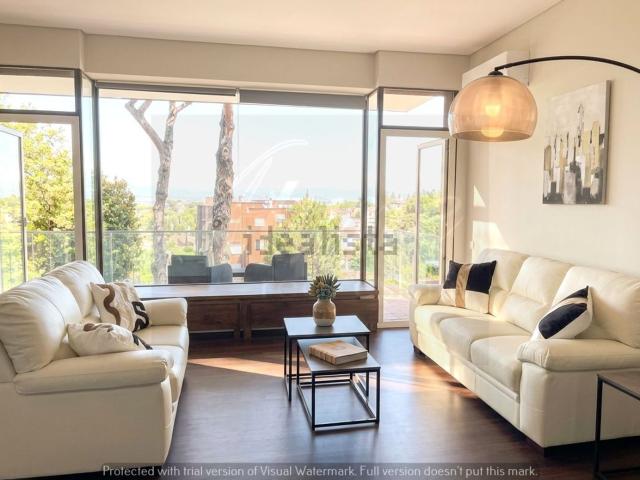 Appartamento in affitto di 165 m² in Via Misurina, 51