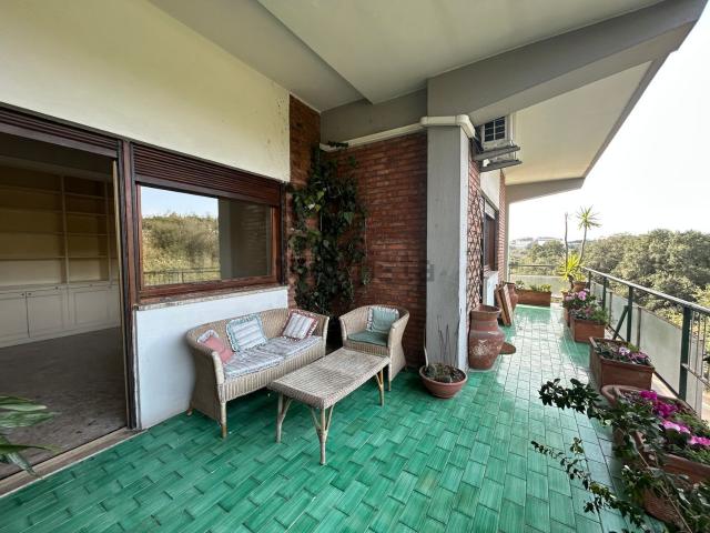 Appartamento in affitto di 165 m² in Via Ugo de Carolis