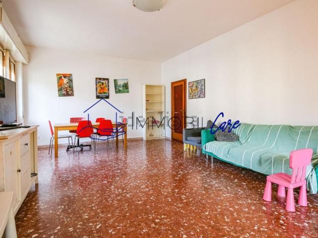Appartamento in affitto di 166 m² in Via Padre Prinetti Felice, 56124