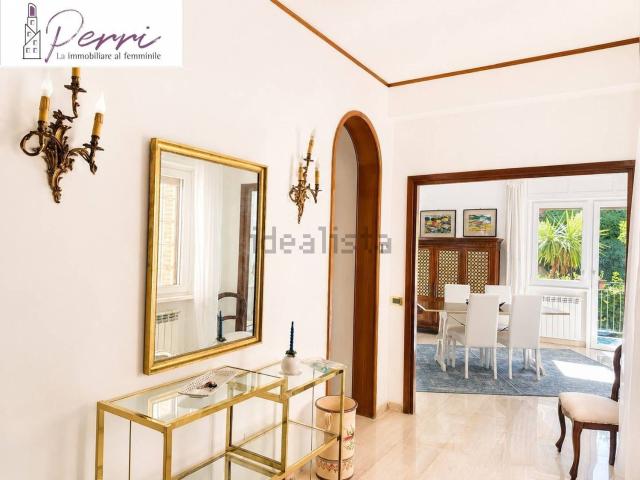 Appartamento in affitto di 167 m² in Via Antonio Cesari