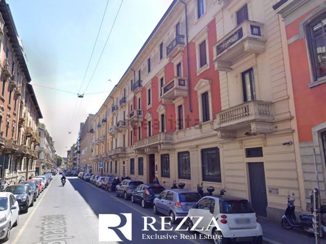 Appartamento in affitto di 169 m² in Via Spartaco