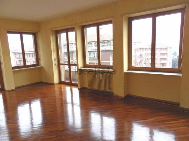 Appartamento in affitto di 170 m²