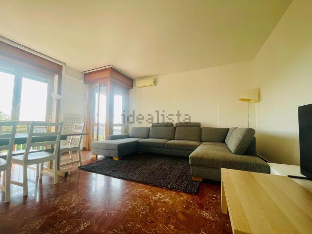 Appartamento in affitto di 170 m² in Via Arzaga
