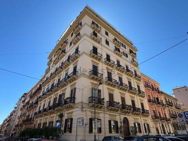 Appartamento in affitto di 170 m² in Via Gaetano Daita, 29