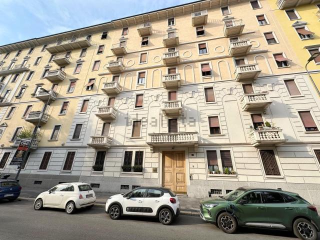 Appartamento in affitto di 170 m² in Via Giuditta Sidoli, 1