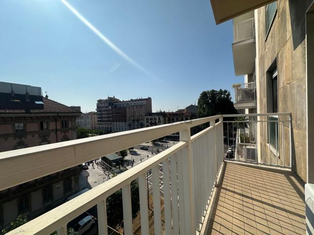 Appartamento in affitto di 170 m² in Via Ippolito Pindemonte