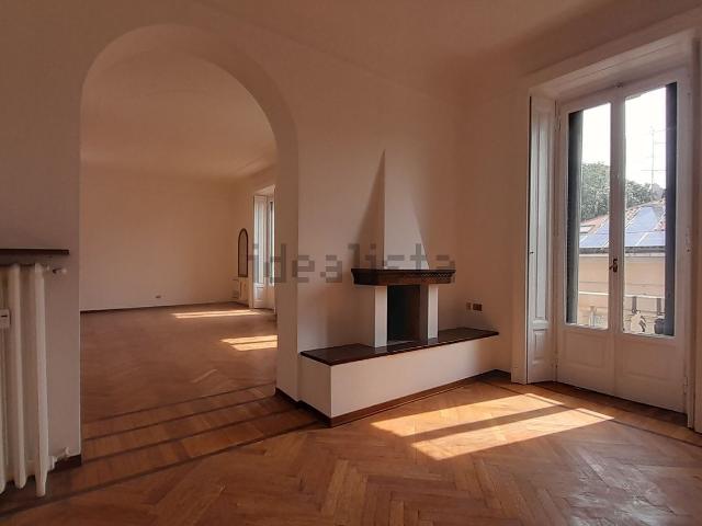 Appartamento in affitto di 170 m² in Via Lodovico Settala, 45