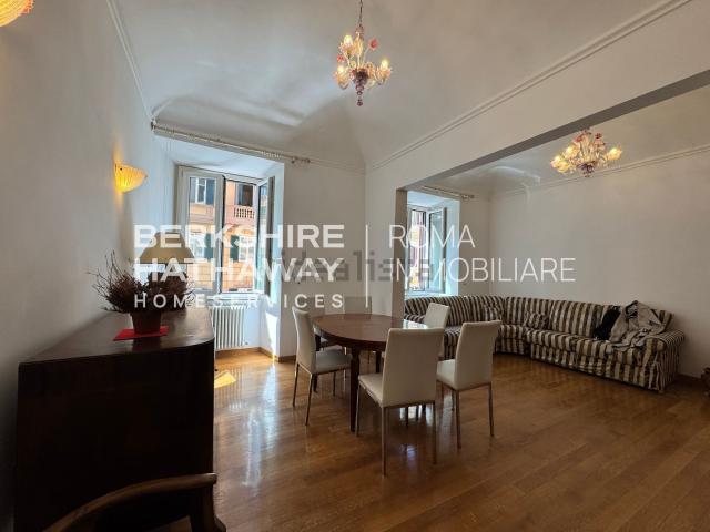 Appartamento in affitto di 170 m² in Via Tibullo