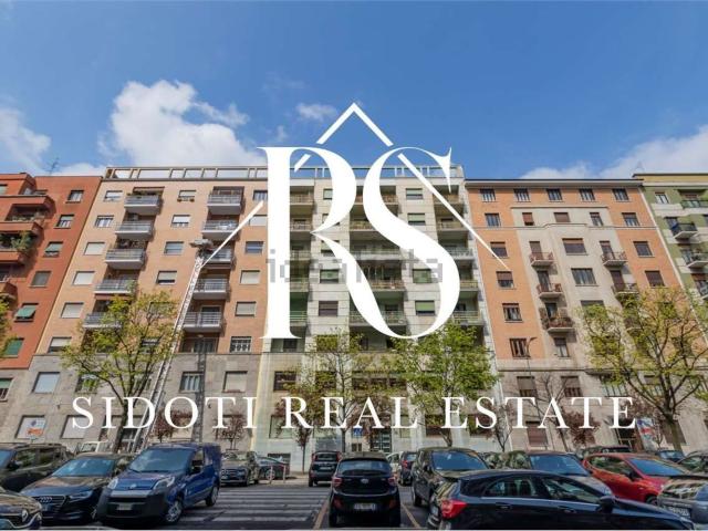Appartamento in affitto di 170 m² in Viale Andrea Doria, 35