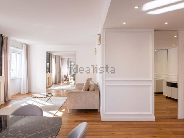 Appartamento in affitto di 173 m² in Via Lodovico Settala, 11
