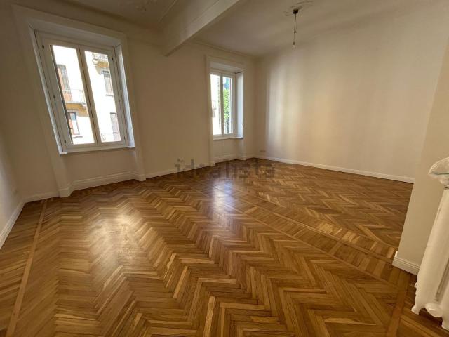 Appartamento in affitto di 173 m² in Via Spartaco, 38