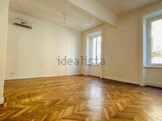 Appartamento in affitto di 173 m² in Via Spartaco, 38