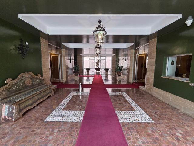 Appartamento in affitto di 174 m² in Via Antonio Baldissera, 2
