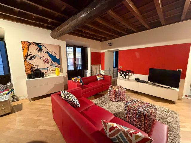 Appartamento in affitto di 174 m² in Via di S. Chiara