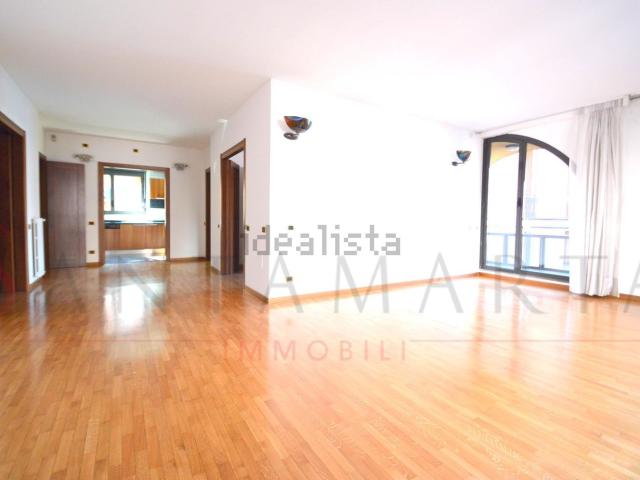 Appartamento in affitto di 175 m² in Via San Simpliciano