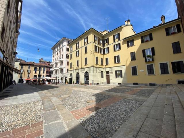 Appartamento in affitto di 179 m² in Via San Simpliciano, 1