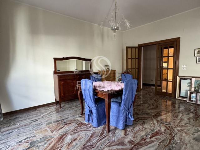 Appartamento in affitto di 179 m² in Via Villini Svizzeri, 19