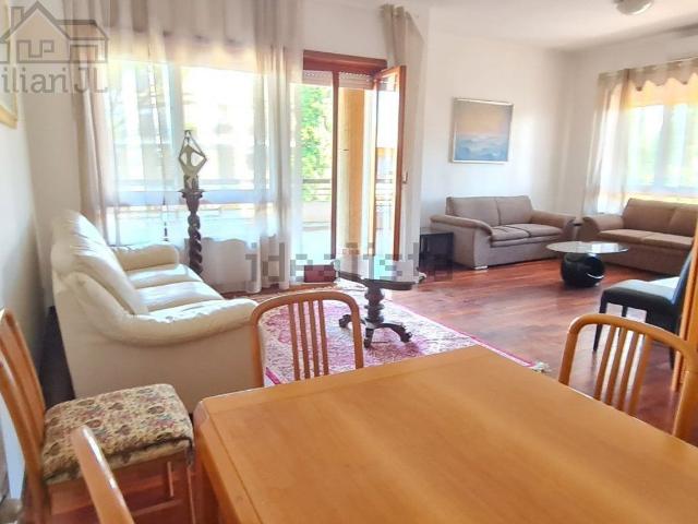 Appartamento in affitto di 180 m² in Via Cassia, 901