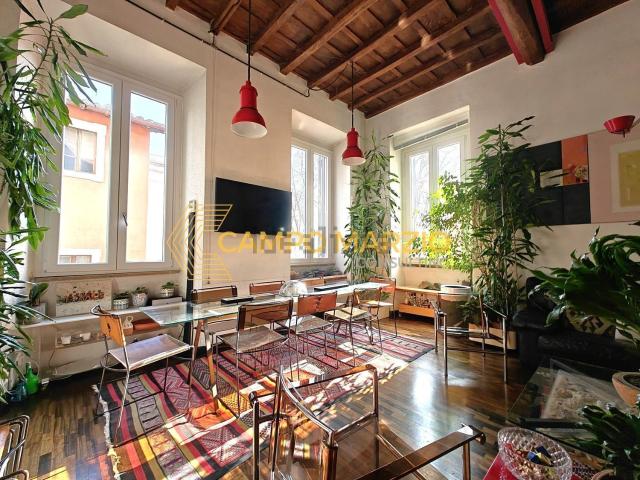 Appartamento in affitto di 180 m² in Via Giulia