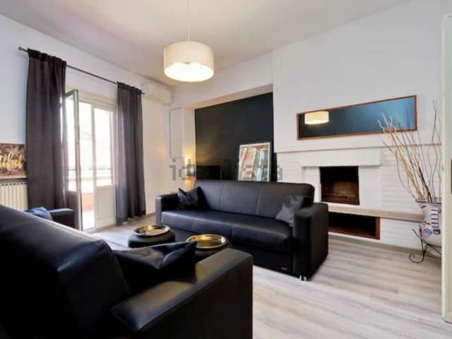 Appartamento in affitto di 180 m² in Via della Mercede