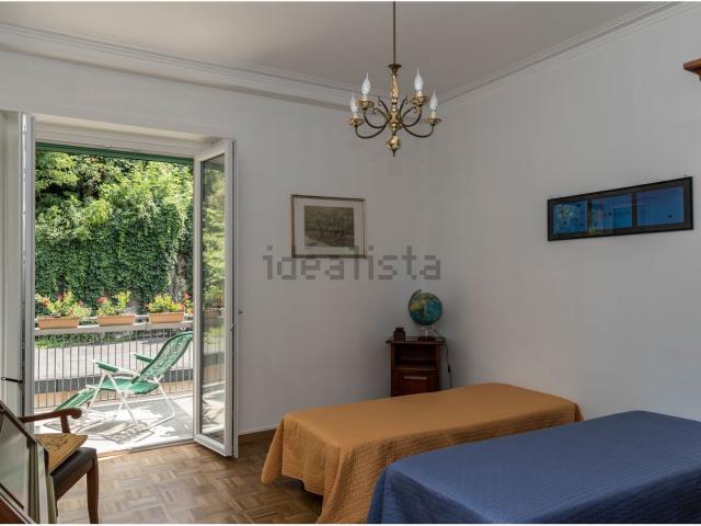 Appartamento in affitto di 180 m² in Via Luisa del Carretto, 74
