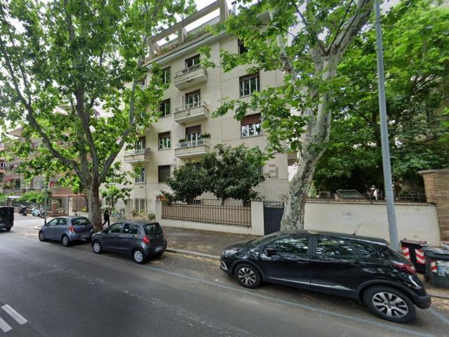 Appartamento in affitto di 180 m² in Viale Manlio Gelsomini