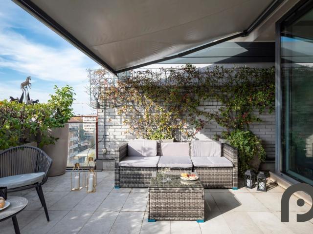 Appartamento in affitto di 180 m² in Viale Papiniano, 59