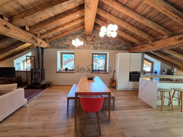 Appartamento in affitto di 180 m² in Vicolo Dei Giardini, 4